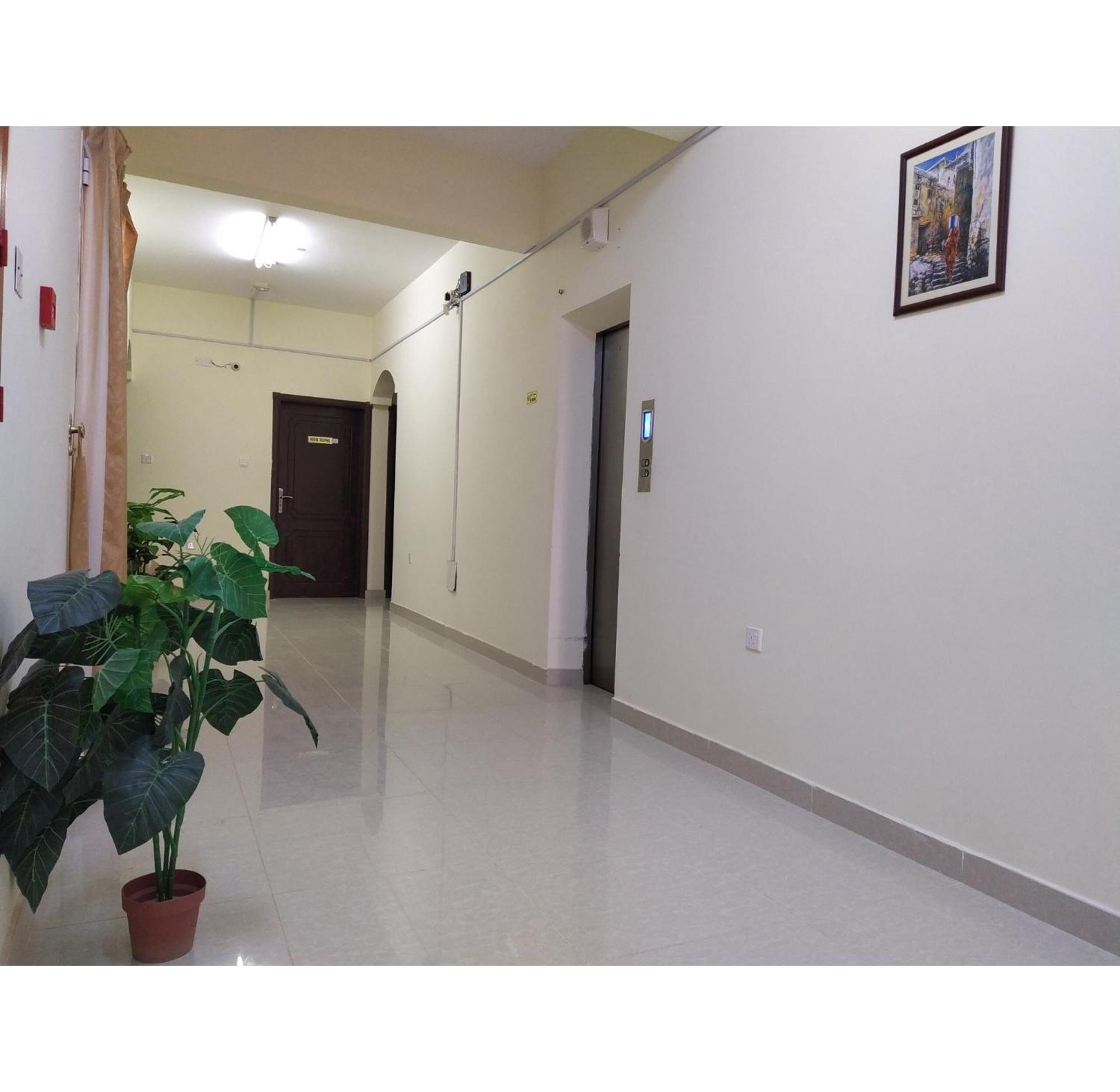 Super Oyo 107 Al Areen Hotel Apartments Shāhiq Exterior photo